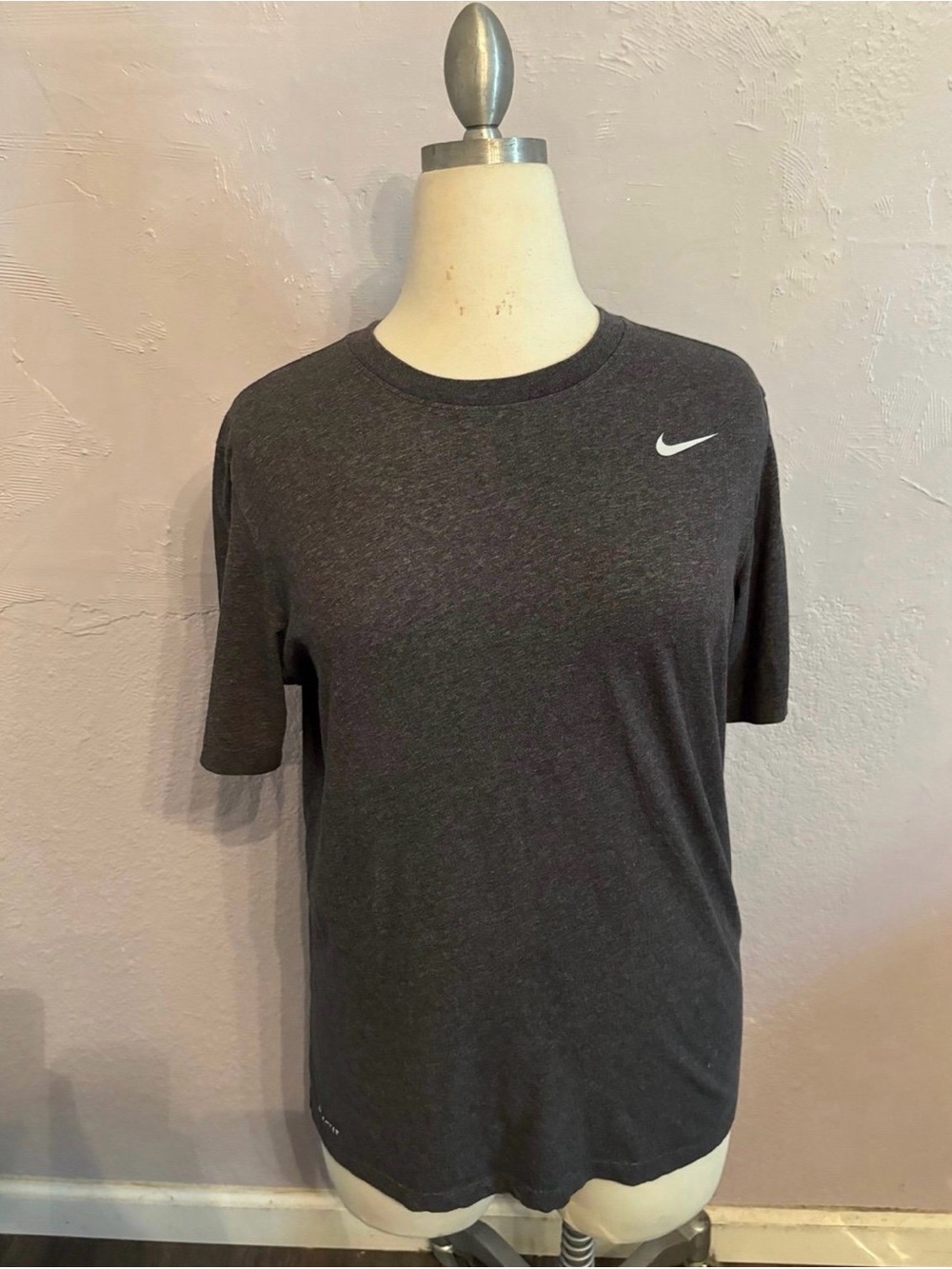 Men’s dri fit Nike tee